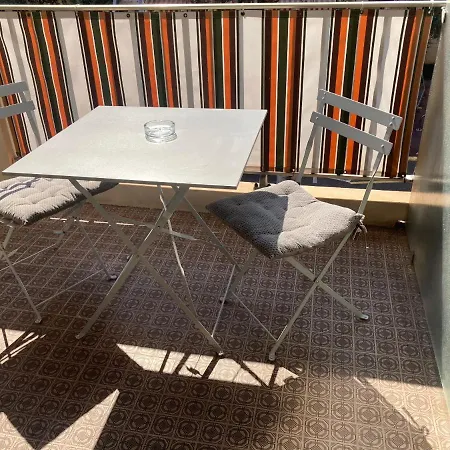 Apartment Joli Studio, Piscine, Parking, Plage A Deux Minutes *